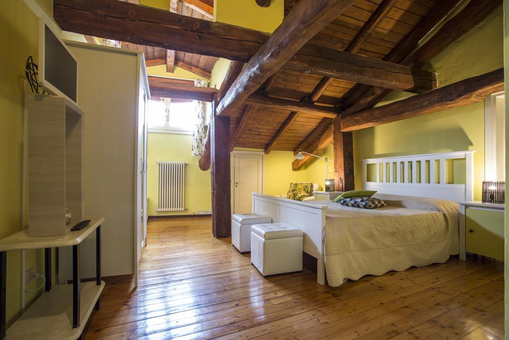 Residenza Bianconcini Bed & Breakfast Bolonya Oda fotoğraf