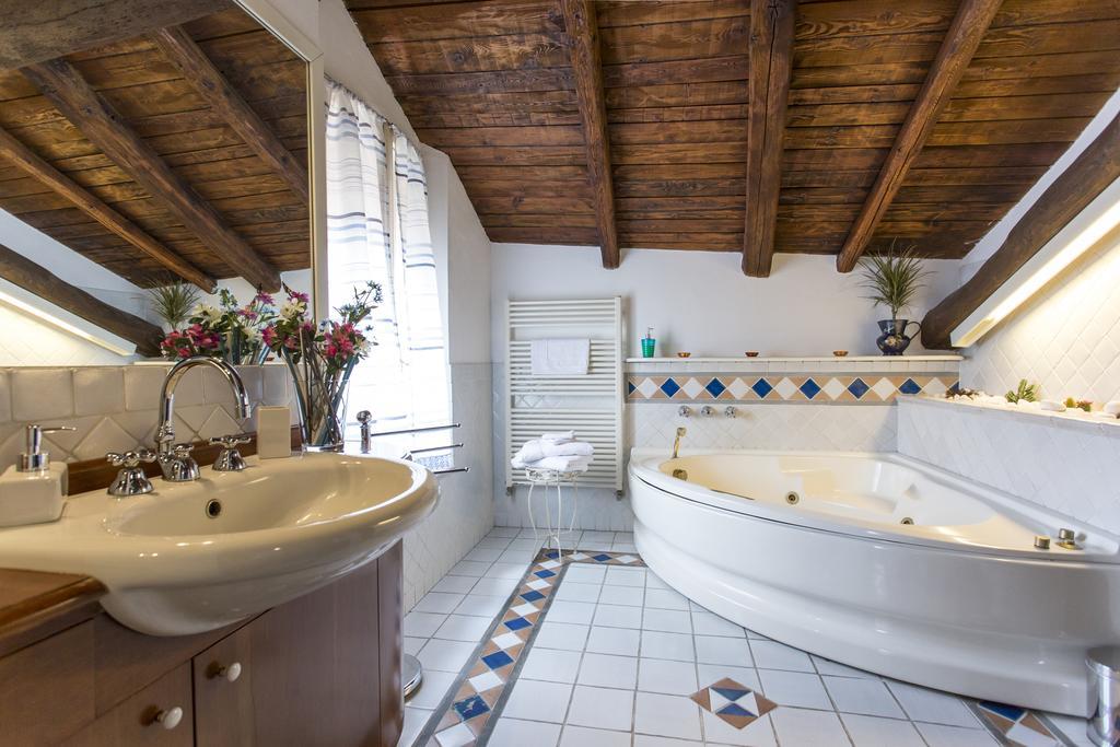 Residenza Bianconcini Bed & Breakfast Bolonya Oda fotoğraf