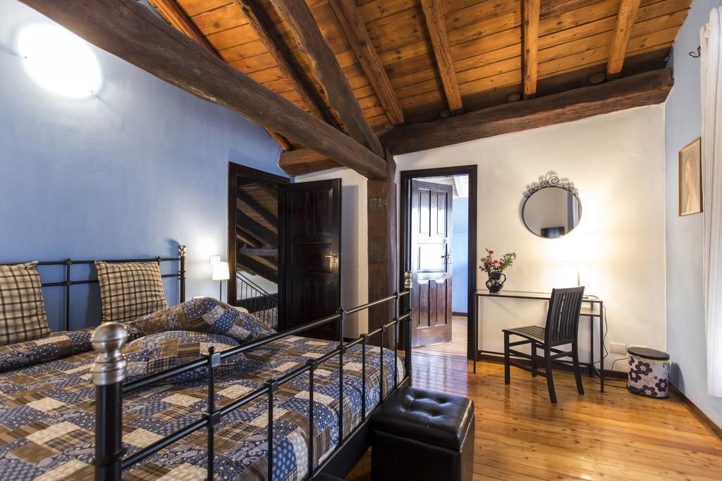 Residenza Bianconcini Bed & Breakfast Bolonya Oda fotoğraf